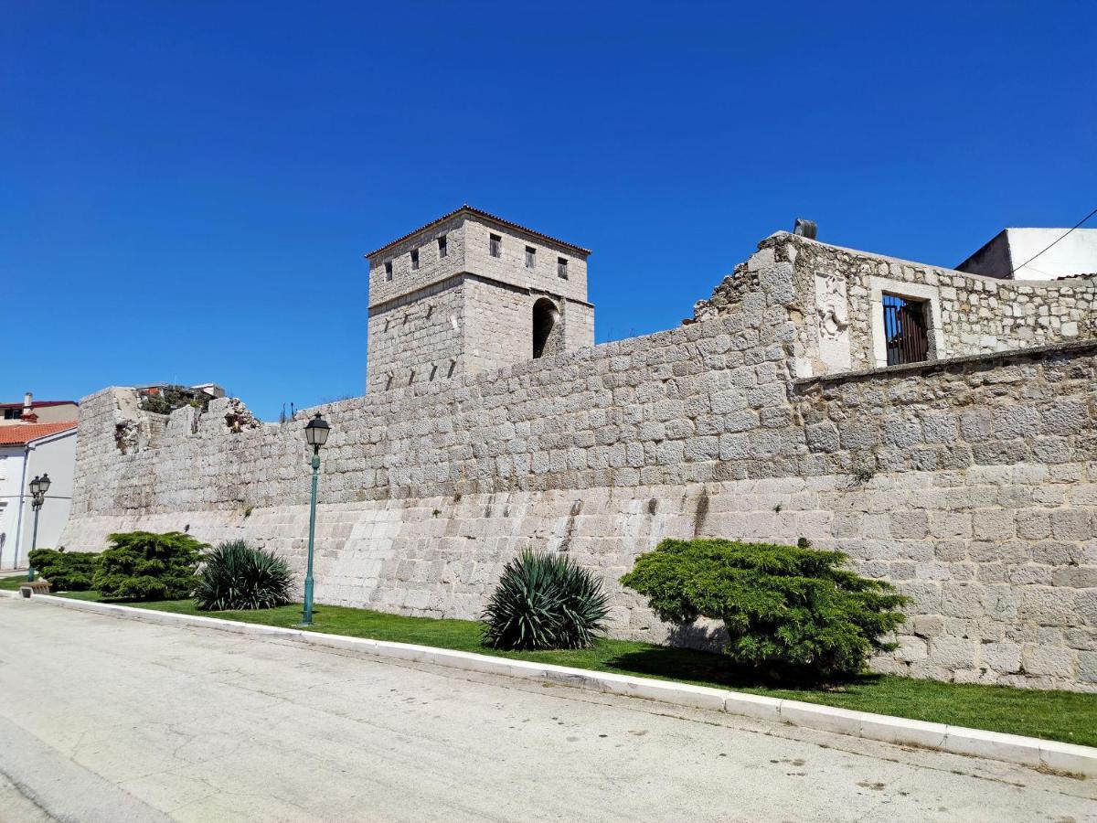 Private Holliday Apartment Pag Town Exterior foto