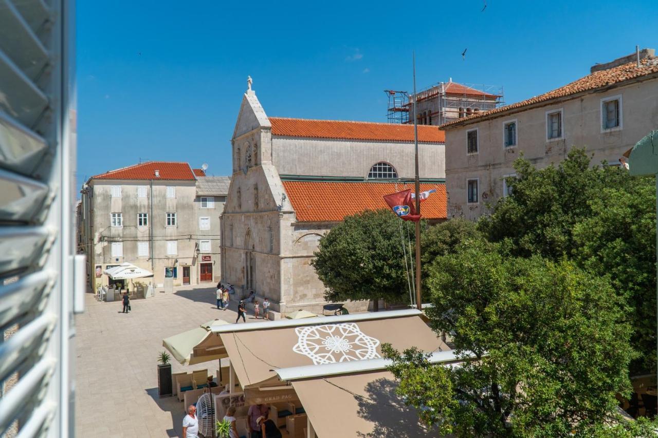 Private Holliday Apartment Pag Town Exterior foto