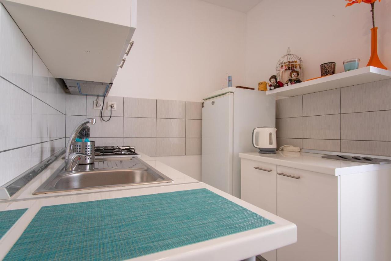 Private Holliday Apartment Pag Town Exterior foto