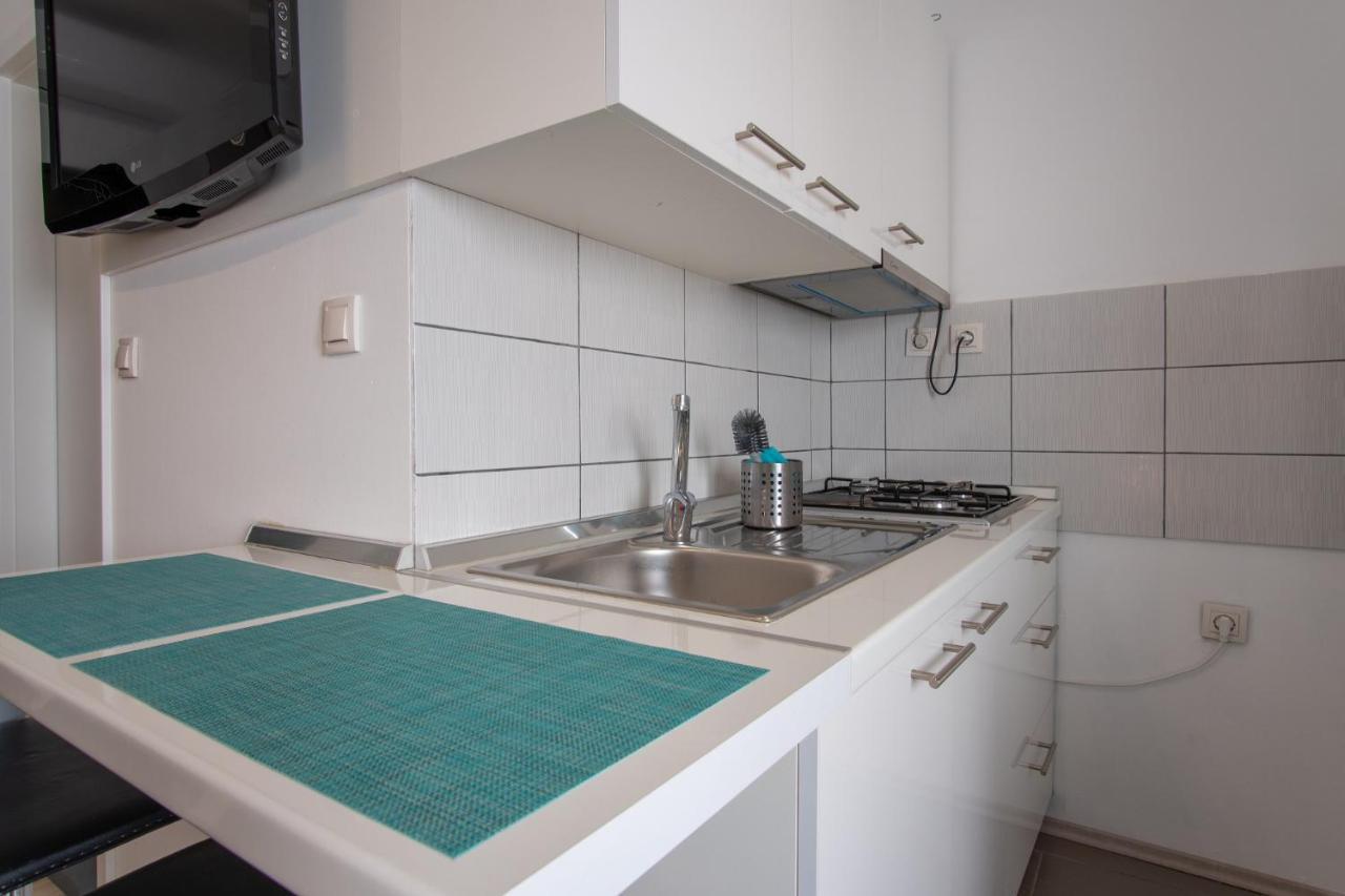 Private Holliday Apartment Pag Town Exterior foto